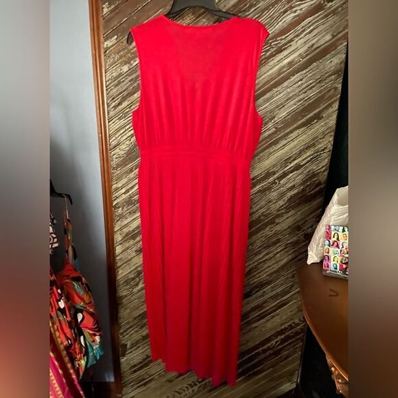 Tracy Reese pleated surplice midi dress - Picture 9 of 10